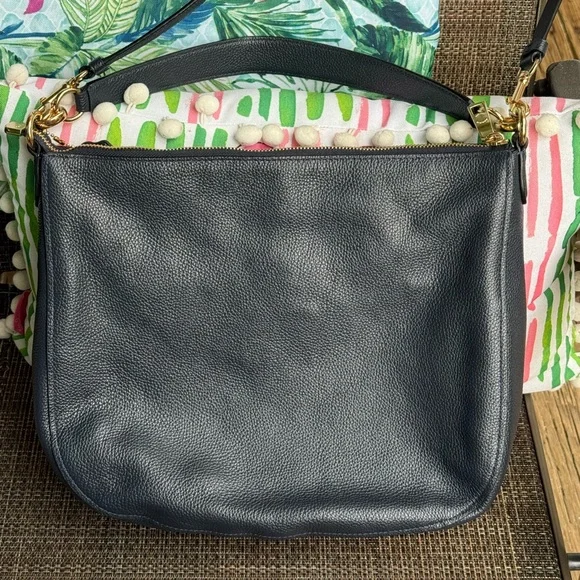 Coach dark navy Turlock hobo. Detachable crossbody strap - Picture 2 of 4